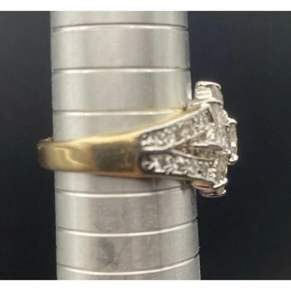 ROMAN Ring Yellow Gold Plated Women's Sz 9 CZ Flower Cluster Tests 10k Plated - Picture 8 of 10